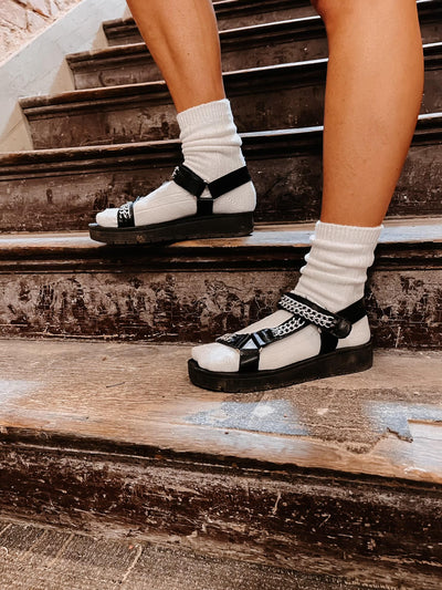 When Is It Ok to Wear Socks With Sandals?