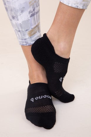 MONO B No Show Tab Socks
