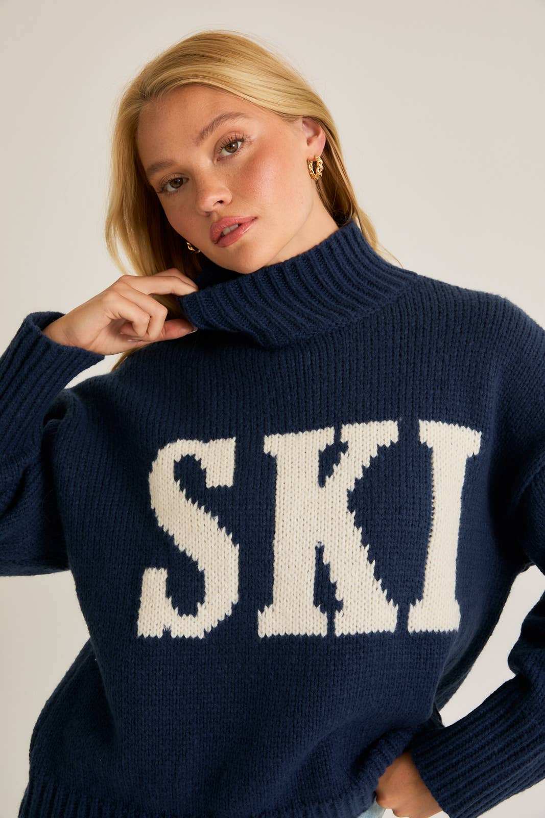 HIT THE SLOPES OVERSIZED SWEATER