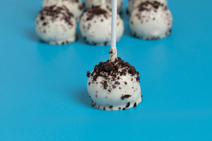 Cookies and Cream Cake Pops