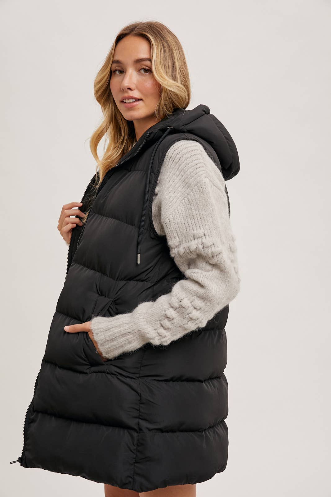 HOODED ZIPPER LONGLINE PUFFER VEST